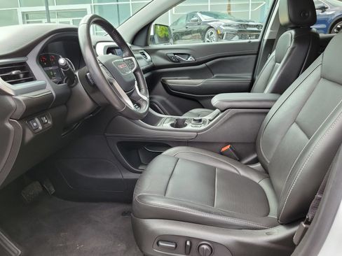 Used 2020 GMC Acadia SLT w/ Trailering Package FWD image 9