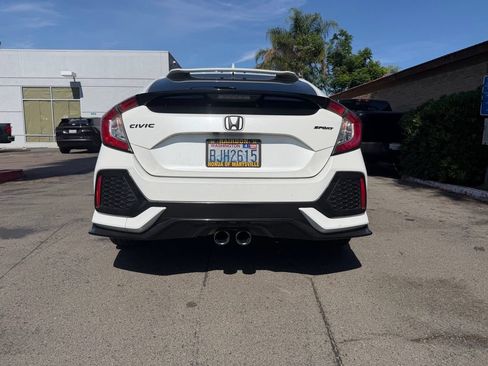 Used 2018 Honda Civic Sport image 12