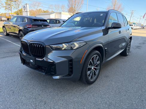 Certified 2024 BMW X5 xDrive40i w/ Executive Package AWD/4WD image 3