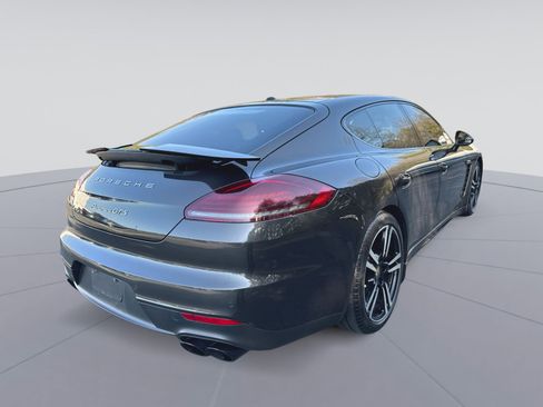 Used 2015 Porsche Panamera GTS image 29