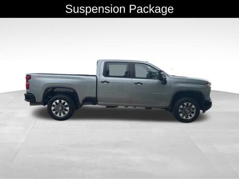 Used 2024 Chevrolet Silverado 2500 Custom w/ Custom Value Package AWD/4WD image 9