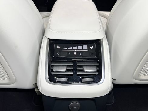 Used 2026 Volvo XC90 T8 Ultra w/ Protection Package Premier AWD/4WD image 24