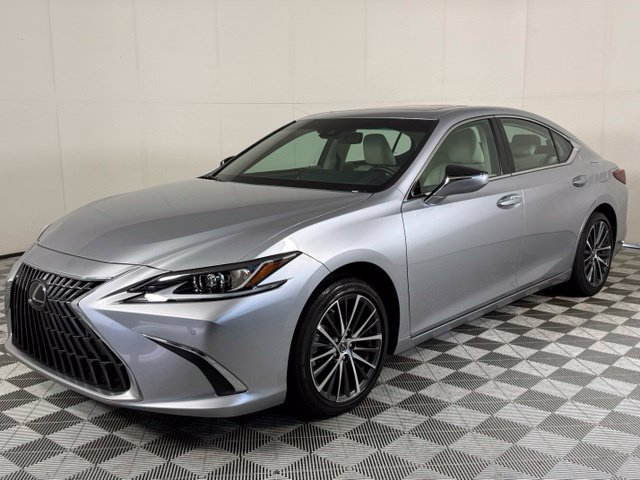 Used 2025 Lexus ES 350 w/ Premium Package FWD image 2