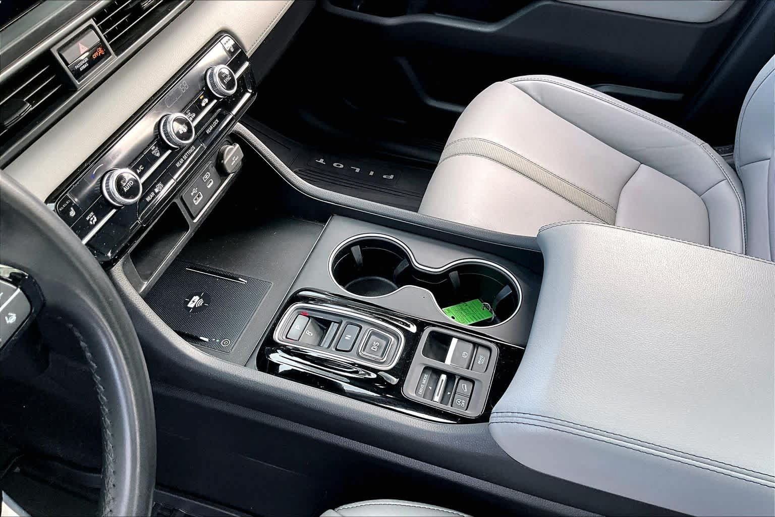 Used 2024 Honda Pilot Touring image 17
