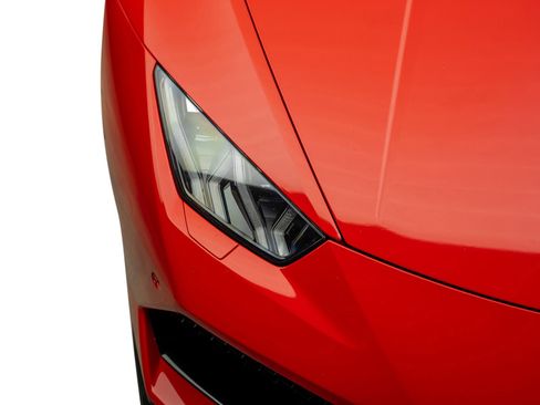 Used 2016 Lamborghini Huracan LP 610-4 AWD/4WD image 9