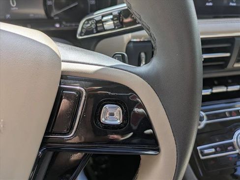 Used 2022 Lincoln Corsair FWD image 17