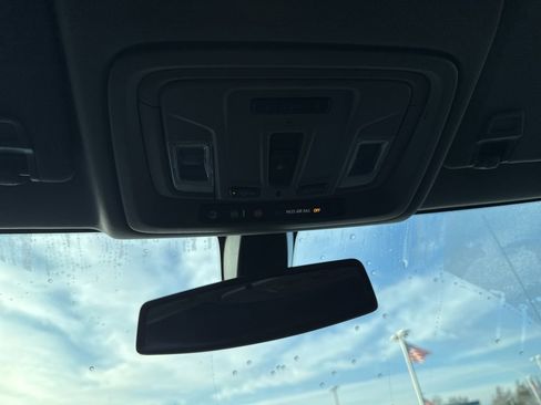 Used 2020 GMC Sierra 1500 SLT w/ SLT Premium Package image 24