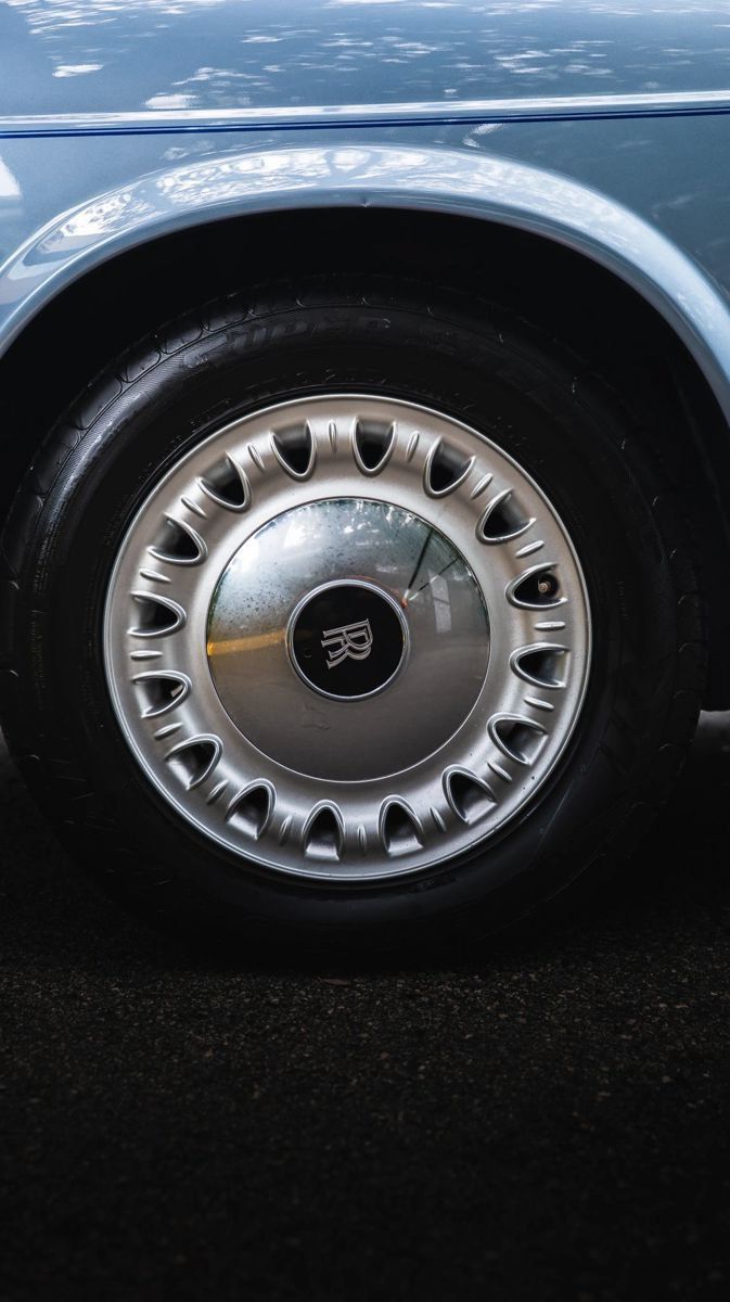 Used 2000 Rolls-Royce Corniche RWD image 9