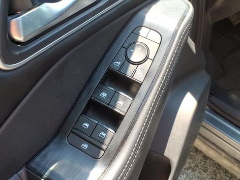 Used 2021 Nissan Rogue SV AWD/4WD image 12