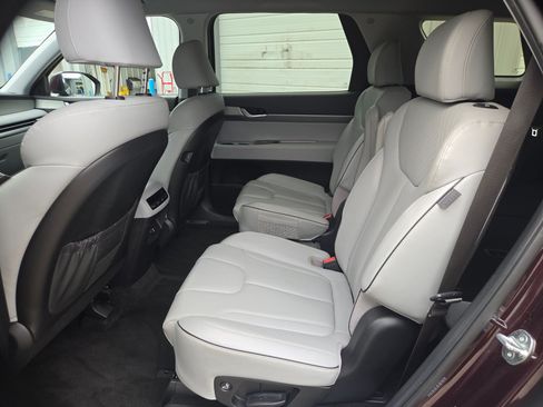 Used 2024 Hyundai Palisade SEL FWD image 13