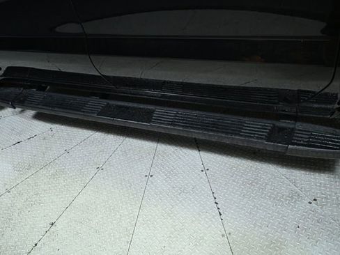 Used 2023 Chevrolet Silverado 1500 RST w/ Convenience Package II image 21