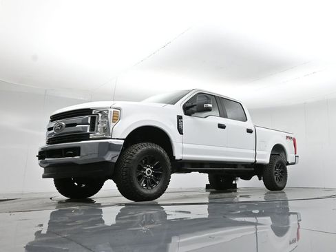 Used 2019 Ford F250 XL image 42