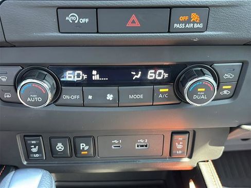 Used 2024 Nissan Frontier PRO-4X w/ Pro Premium Package image 23