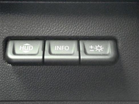 Used 2021 Buick Envision Essence w/ Technology Package I image 33