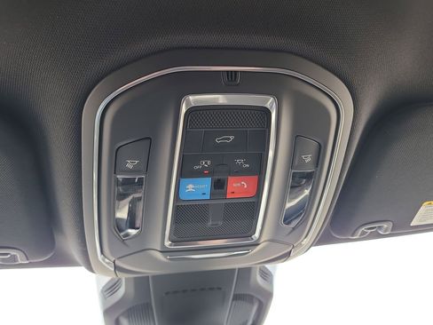 New 2026 Jeep Cherokee Limited AWD/4WD image 17