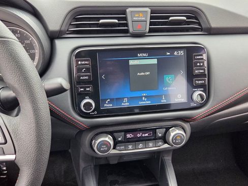 New 2025 Nissan Versa SR w/ Trunk Package FWD image 17