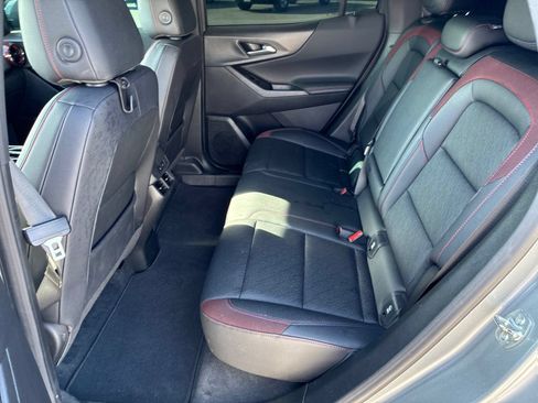 Used 2025 Chevrolet Equinox RS w/ Convenience Package III FWD image 9
