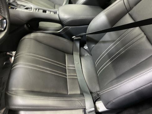 Used 2024 Honda HR-V EX-L image 11