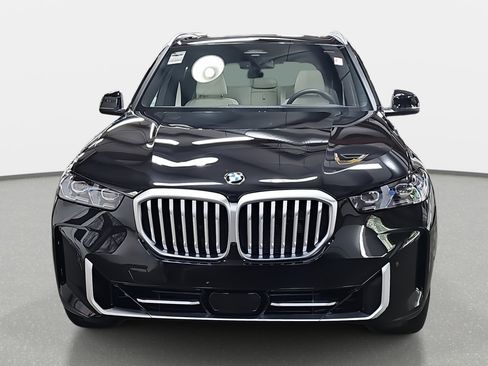 New 2026 BMW X5 xDrive40i w/ Climate Comfort Package image 2