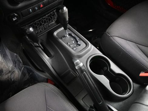 Used 2015 Jeep Wrangler Unlimited Sport image 23