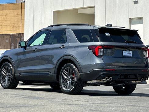 New 2026 Ford Explorer ST RWD image 5