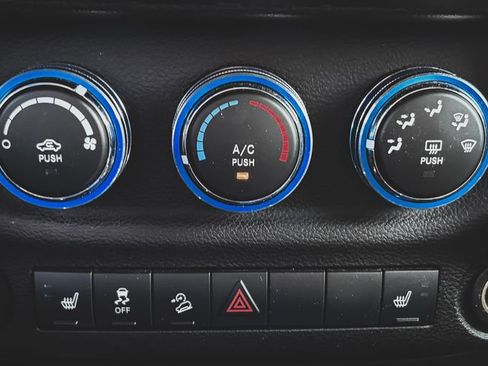 Used 2017 Jeep Wrangler Unlimited Sport w/ Quick Order Package 24S AWD/4WD image 14