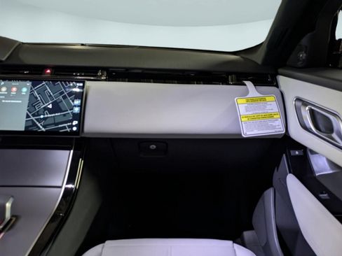 New 2026 Land Rover Range Rover Velar S AWD/4WD image 24