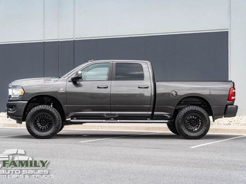 Used 2021 RAM 2500 Big Horn w/ Level B Equipment Group AWD/4WD image 4