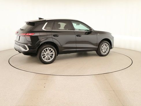 New 2026 Audi Q3 quattro 2.0T AWD/4WD image 7