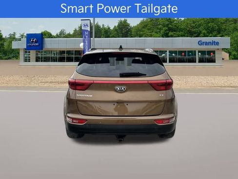 Used 2018 Kia Sportage EX w/ EX Technology Package image 10