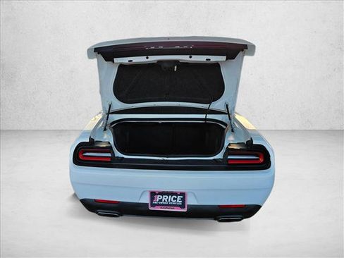Used 2019 Dodge Challenger SXT RWD image 16