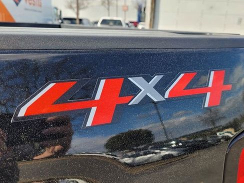 Used 2018 Chevrolet Silverado 1500 LT w/ All Star Edition image 13