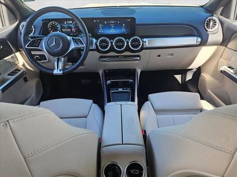 Certified 2025 Mercedes-Benz GLB 250 image 16