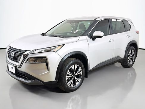 Used 2023 Nissan Rogue SV AWD/4WD image 6