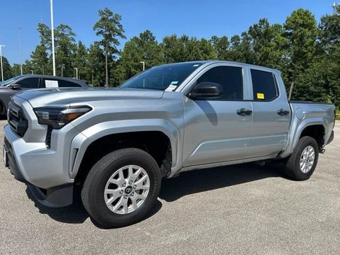 Used 2026 Toyota Tacoma SR RWD image 2