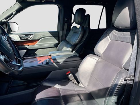 Used 2023 Lincoln Navigator L Reserve image 22