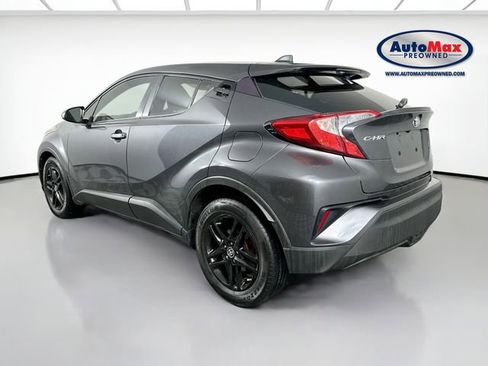 Used 2021 Toyota C-HR LE image 5