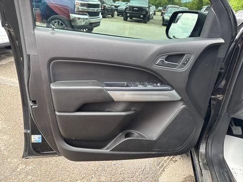 Used 2016 Chevrolet Colorado LT w/ Midnight Edition AWD/4WD image 7