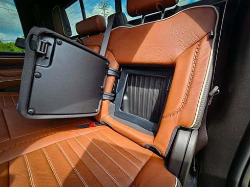 New 2026 GMC Sierra 3500 Denali Ultimate AWD/4WD image 40