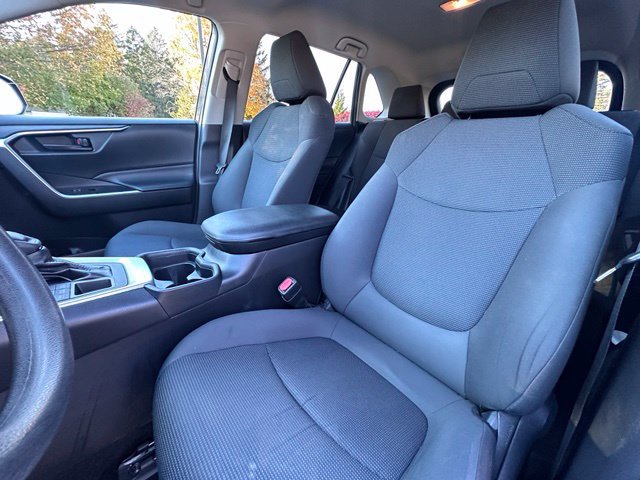Used 2020 Toyota RAV4 LE w/ All Weather Liner Package AWD/4WD image 12
