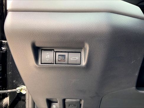 Used 2026 Toyota RAV4 XSE w/ Panoramic Sun Roof Package AWD/4WD image 33