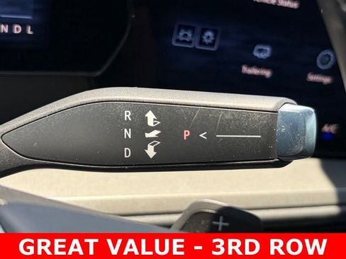 Used 2026 Chevrolet Traverse LT w/ Driver Confidence Package FWD image 25