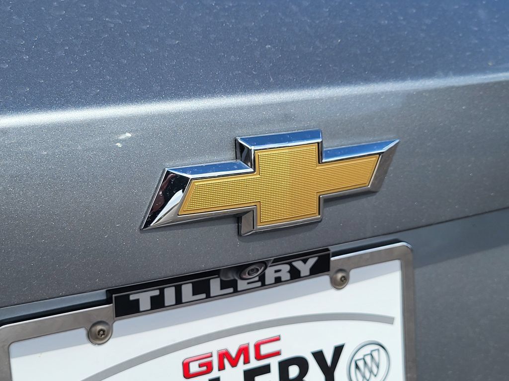 Used 2025 Chevrolet Blazer LT FWD image 8