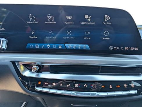 New 2026 Cadillac Lyriq Luxury image 25