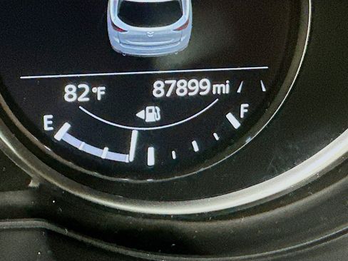 Used 2018 MAZDA CX-5 Touring w/ Preferred Equipment Package FWD image 19