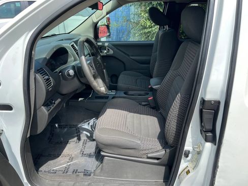 Used 2019 Nissan Frontier SV RWD image 7