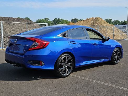 Used 2019 Honda Civic Sport image 6