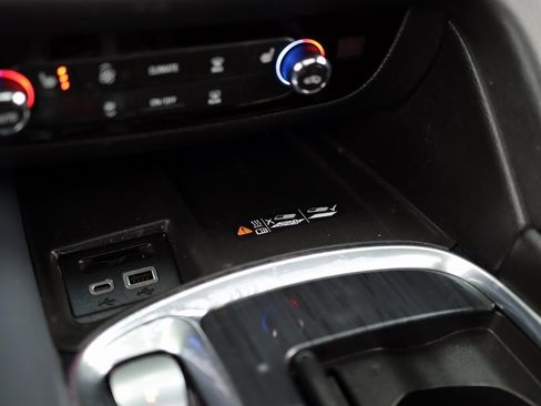 Used 2022 Buick Enclave Essence w/ Experience Buick Package image 16