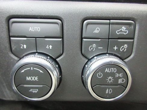 New 2026 GMC Sierra 1500 SLT w/ SLT Premium Plus Package image 17