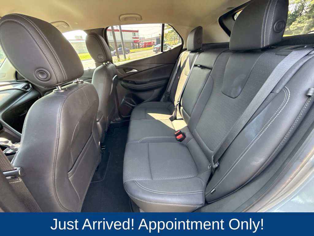 Used 2023 Buick Encore GX Select w/ Sport Touring Package FWD image 10
